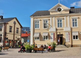 Rådhustorget i Piteå Rådhustorget i Piteå